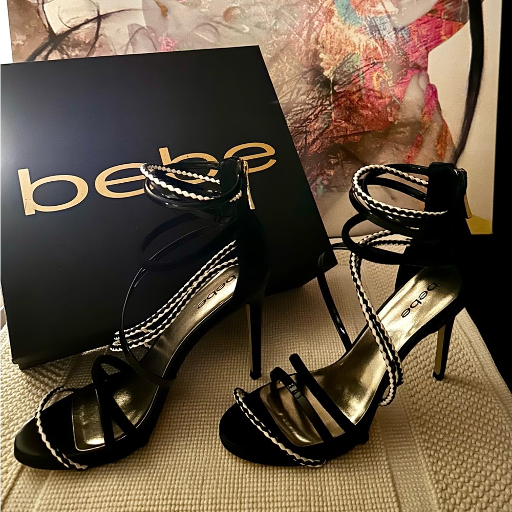 Gorgeous Bebe Black & White Sandals.